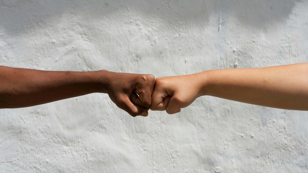 Спустя двадцать лет послание Альянса цивилизаций ООН остается неизменным: диалог – это жизненно необходимая основа для человечества.